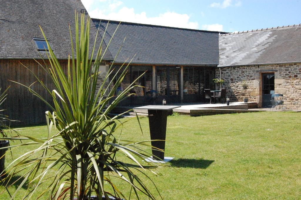 Maison D'Hotes & Gites Domaine De La Garaye Dinan Exterior photo